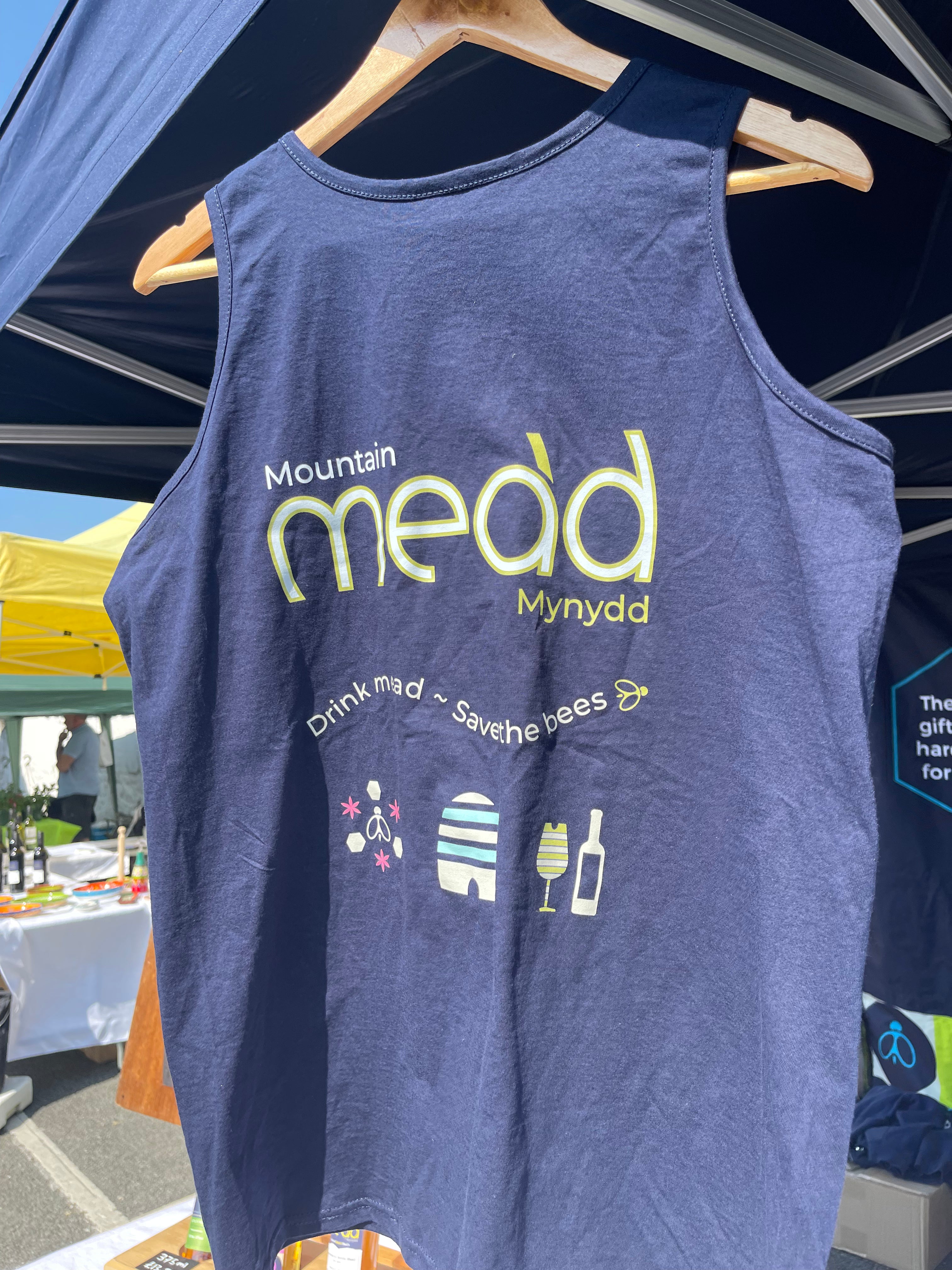 Sleeveless T-Shirt, Organic, - Drink Mead Save The Bees