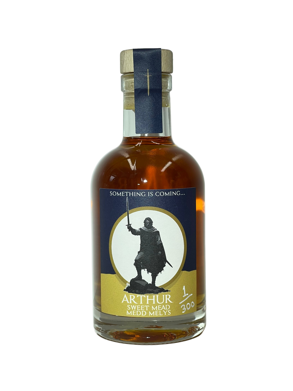 Image of the front of a bottle of Arthur, a sweet mead in the Excalibur Film collection